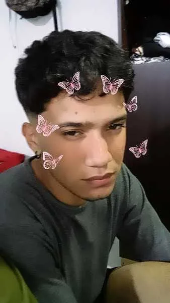 Live sex webcam photo for Sushixgo18 #3235975