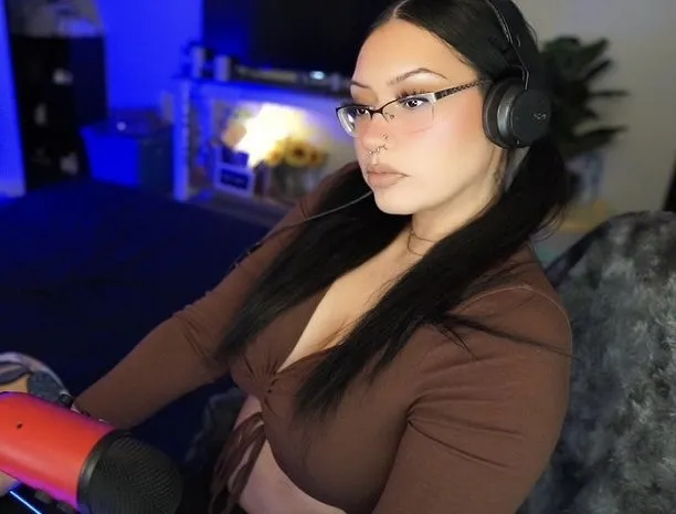 Live sex webcam photo for Lenii #3424433