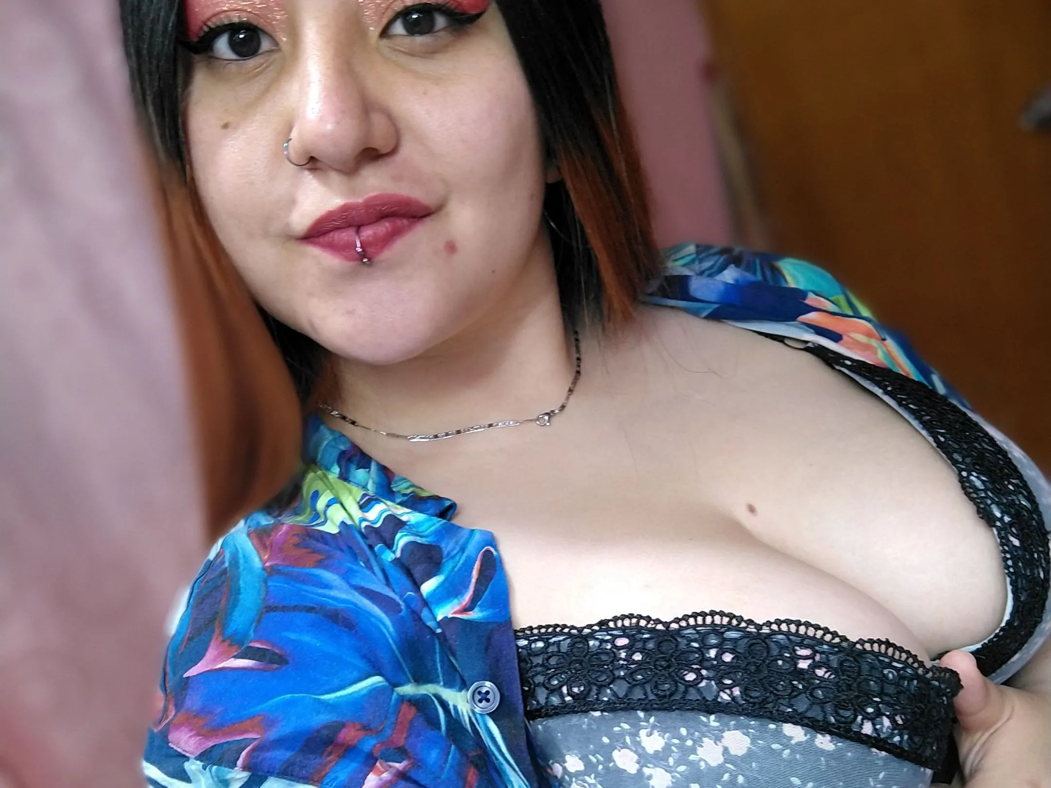 Live sex webcam photo for kendraindiana #3225660