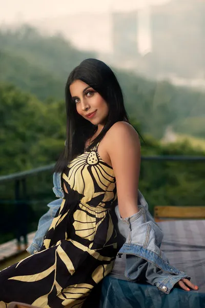 Live sex webcam photo for MartinaSotto #3212208