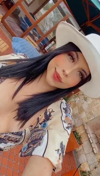 Live sex webcam photo for MartinaSotto #3160855