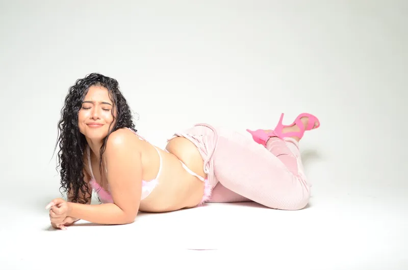 Live sex webcam photo for CatalinaHerrera #3424049