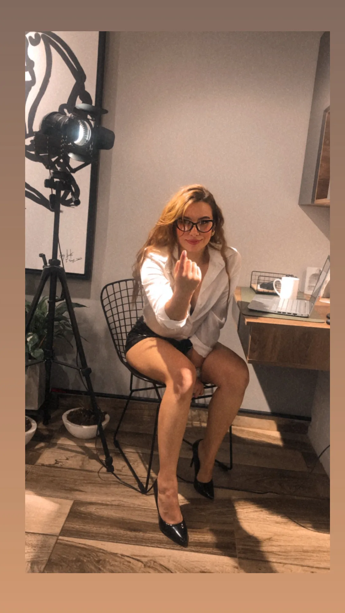 Live sex webcam photo for SophiaJohnes #7159449