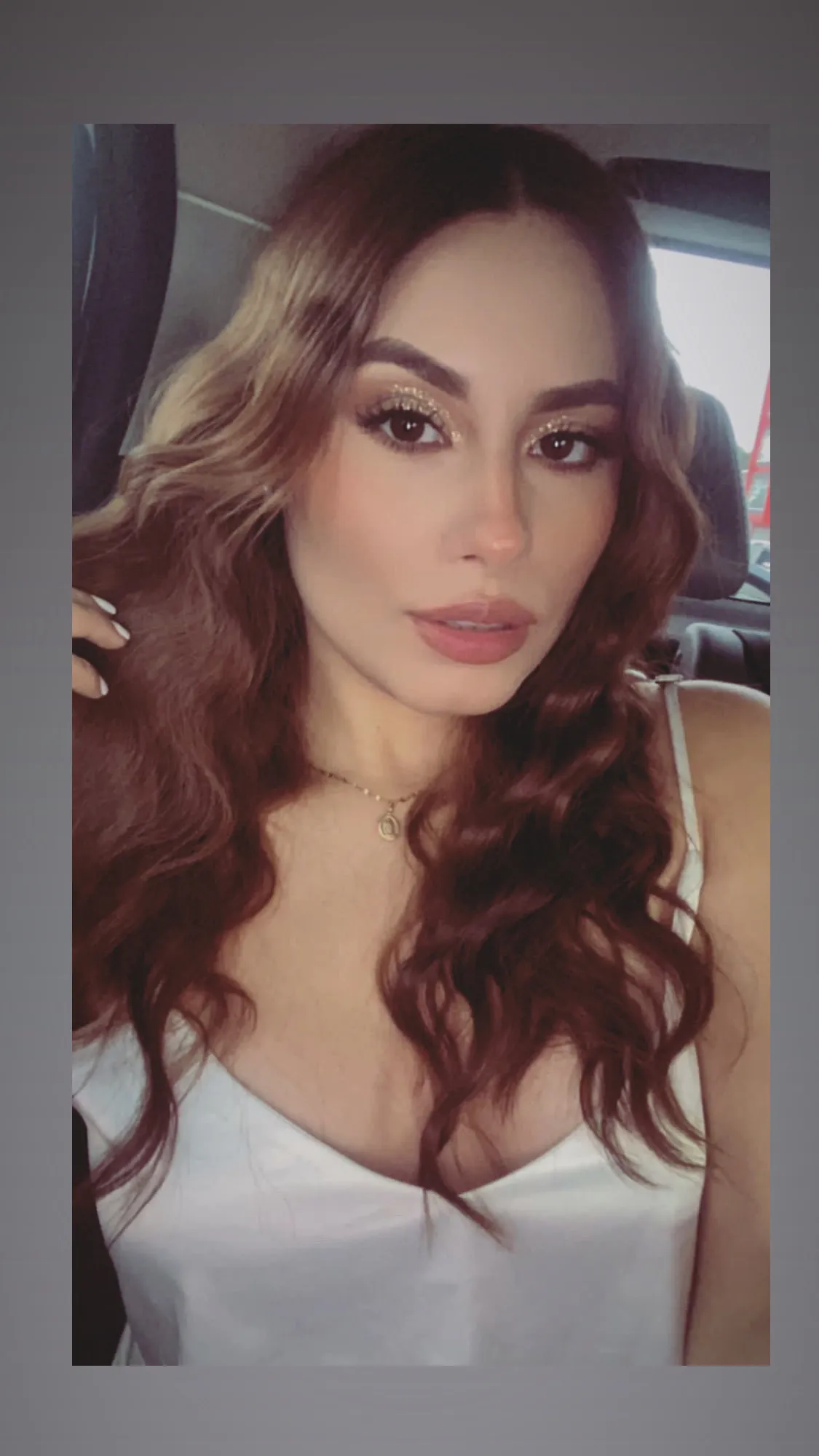 Live sex webcam photo for SophiaJohnes #7159386