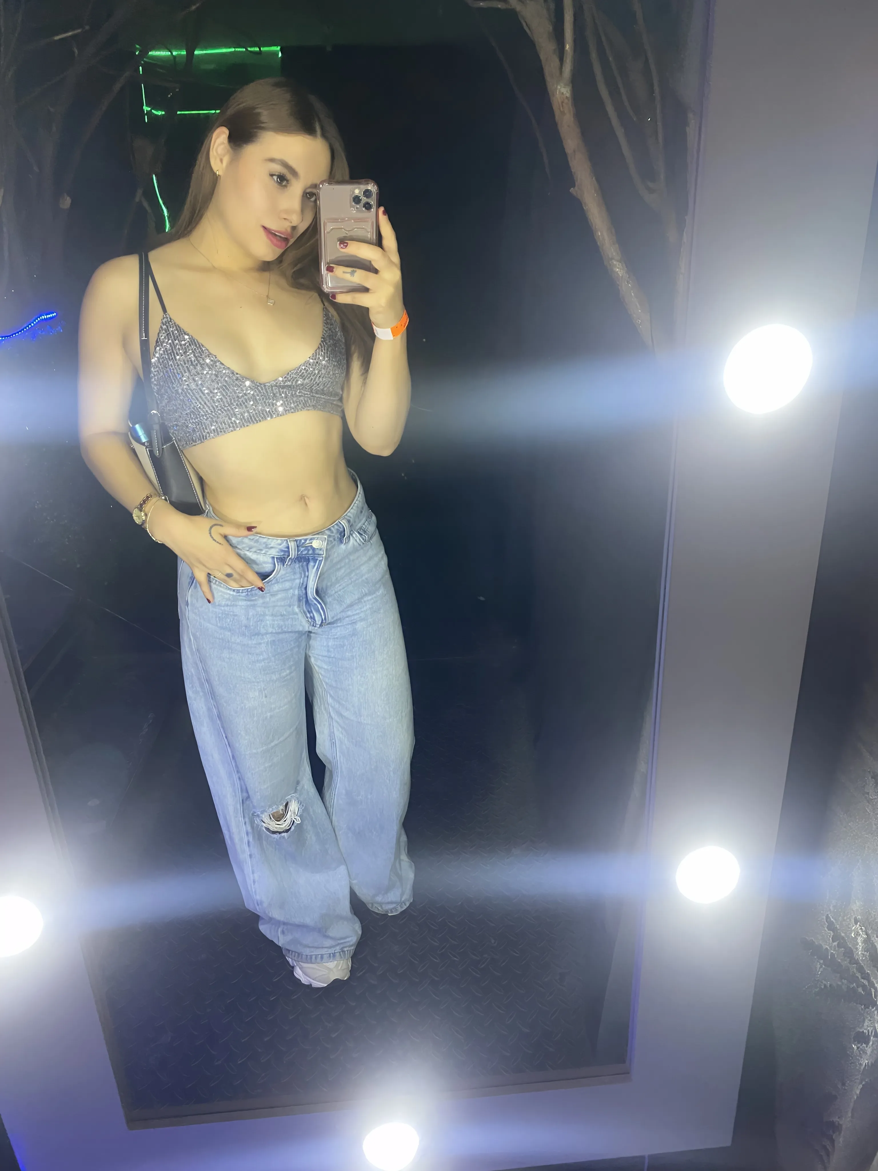 Live sex webcam photo for SophiaJohnes #7337525