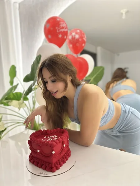 Live sex webcam photo for SophiaJohnes #7159794