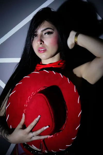 Live sex webcam photo for KarolinaHot69 #6996498