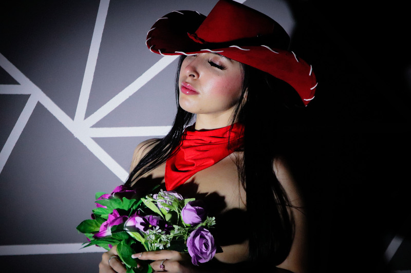 Live sex webcam photo for KarolinaHot69 #6996495