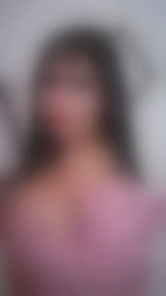 Live sex webcam photo for KarolinaHot69 #6906842