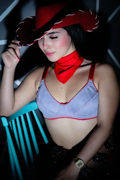 Live sex webcam photo for KarolinaHot69 #6996483