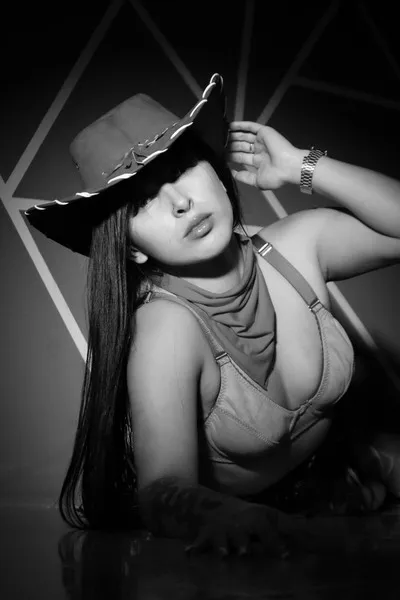 Live sex webcam photo for KarolinaHot69 #6996504