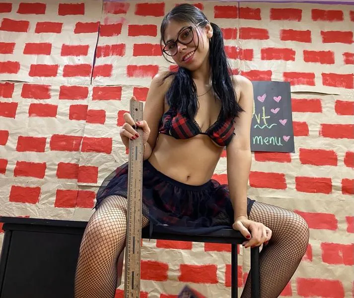 Live sex webcam photo for SophieAndrade #3228121