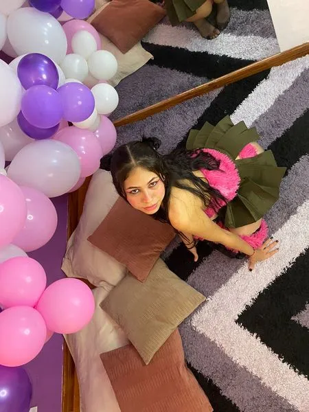 Live sex webcam photo for SophieAndrade #3252821