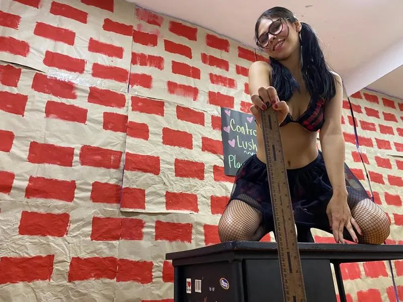 Live sex webcam photo for SophieAndrade #3228123