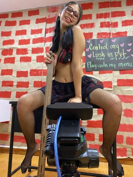 Live sex webcam photo for SophieAndrade #3228120