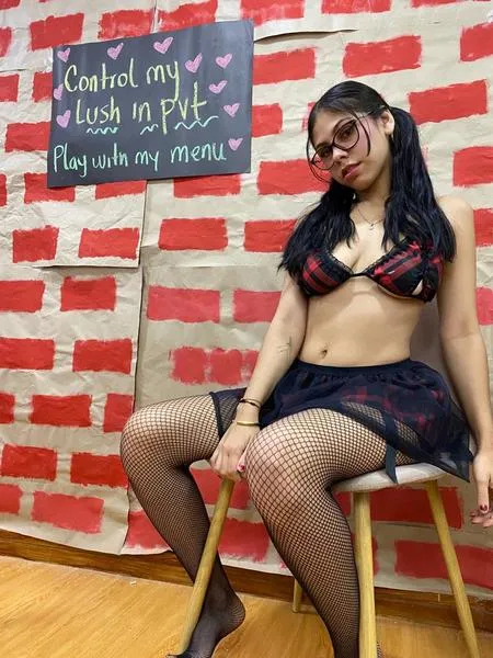 Live sex webcam photo for SophieAndrade #3228125