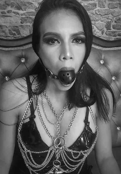 Live sex webcam photo for EmmaLasso #6131680