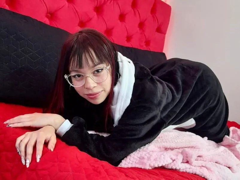 Live sex webcam photo for Deisy21 #3425072