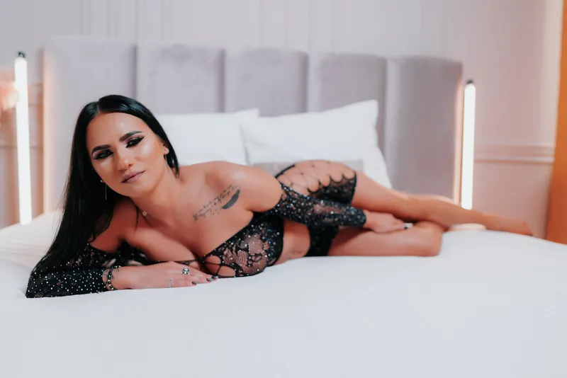 Live sex webcam photo for MyraAtthis #3468690