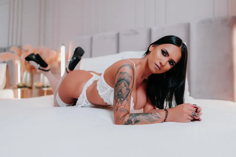 Live sex webcam photo for MyraAtthis #3468694