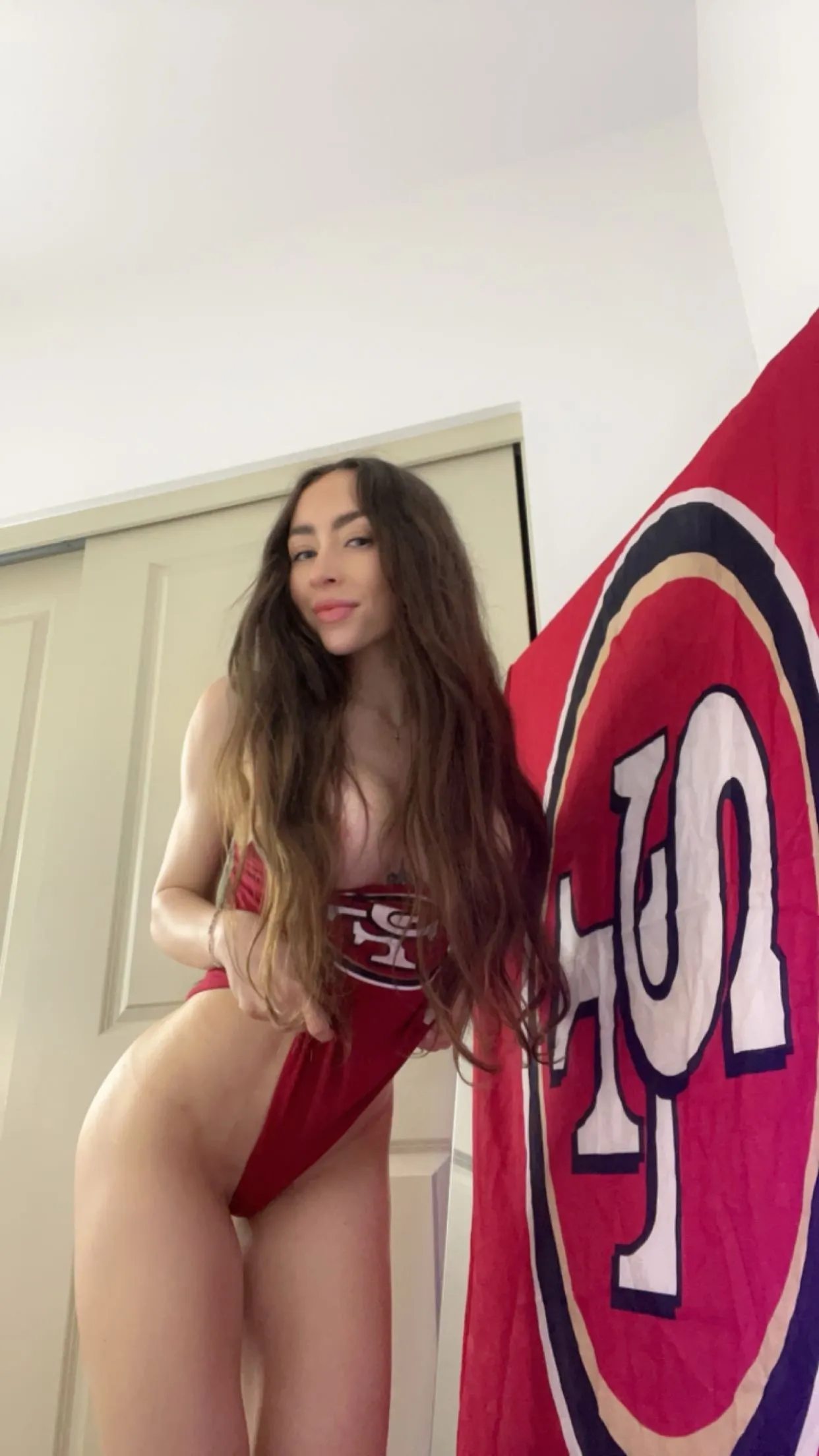 Live sex webcam photo for QueenChloeXO #7211189