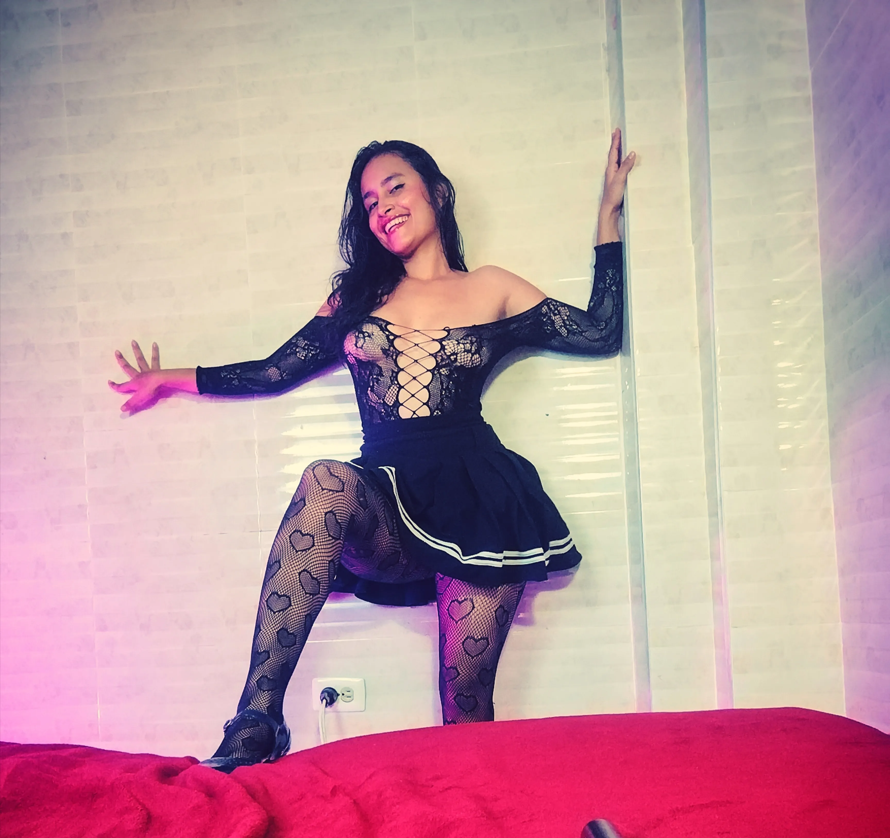 Live sex webcam photo for AmelieAmour23 #8640962