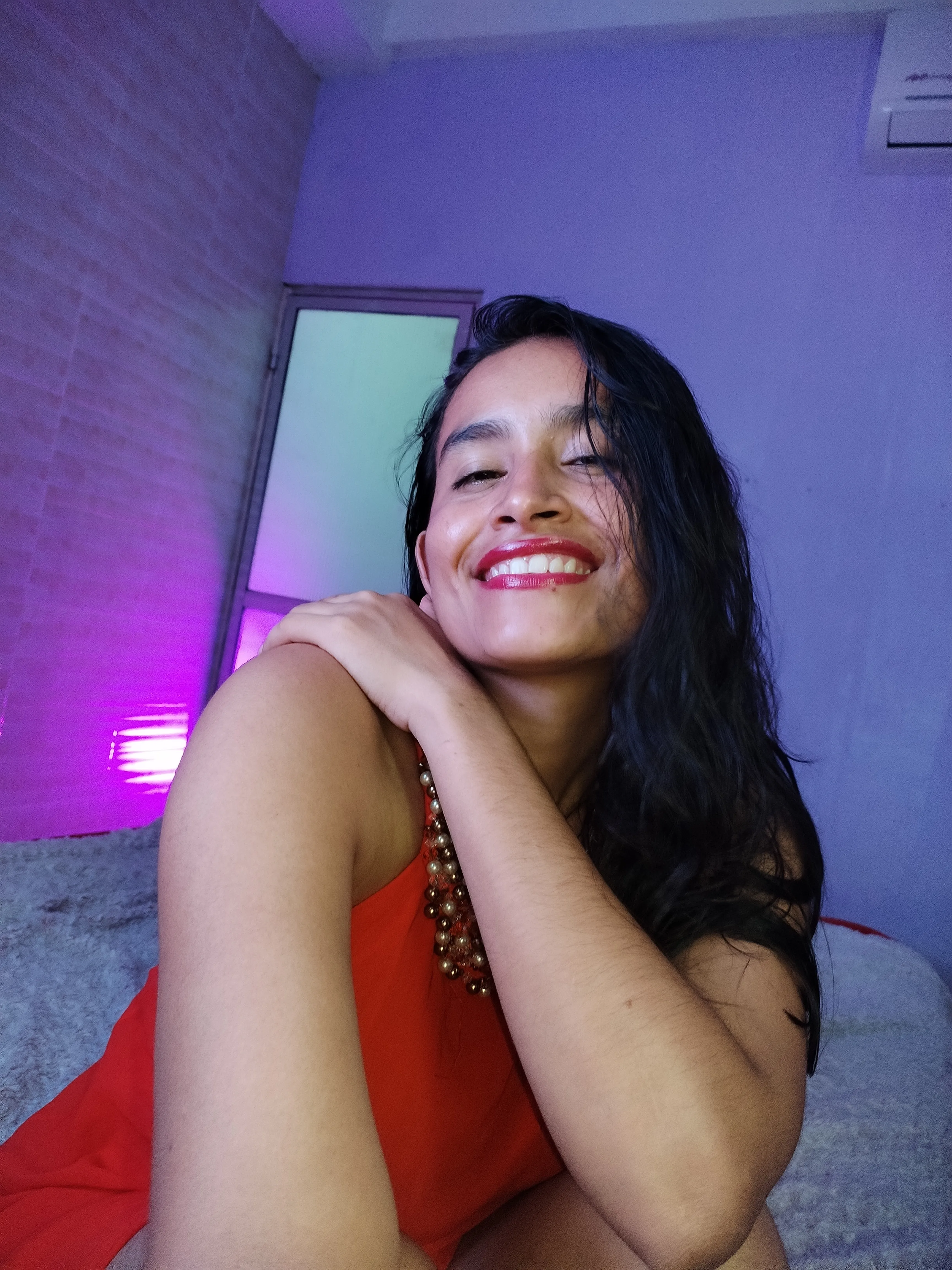 Live sex webcam photo for AmelieAmour23 #8104649