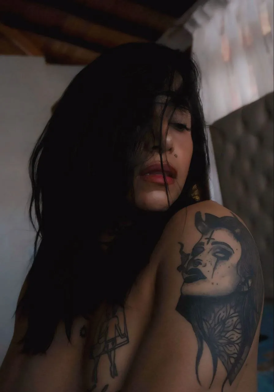 Live sex webcam photo for yeivela #7785539