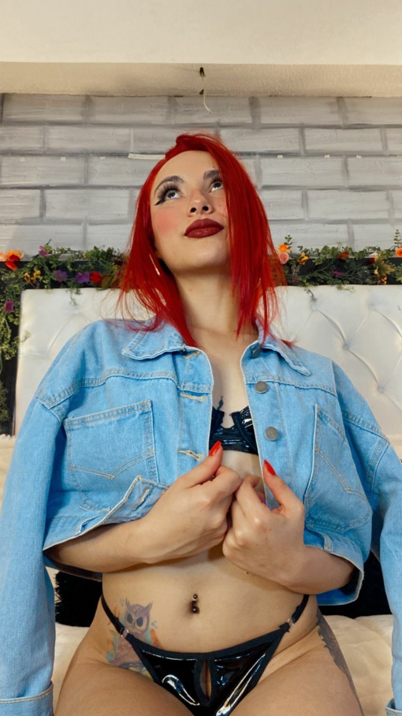 Live sex webcam photo for ValeryHarllow #7274166