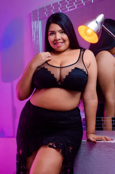 Live sex webcam photo for SalomeJonees #3445460