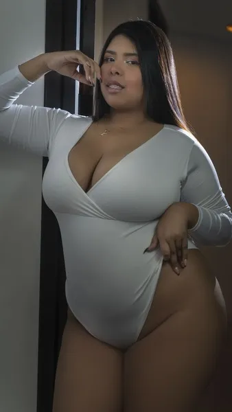 Live sex webcam photo for SalomeJonees #4082743