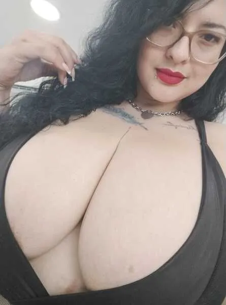 Live sex webcam photo for KarllaWalker #6119418