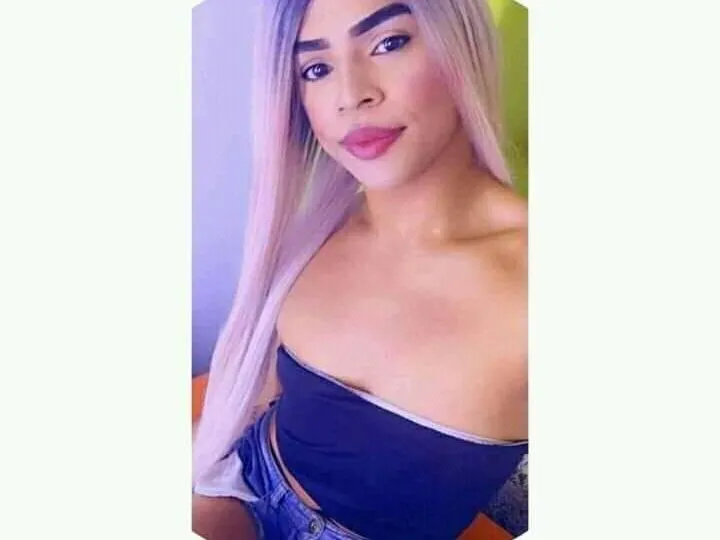 Live sex webcam photo for Ariadnaveryhotx #3204447