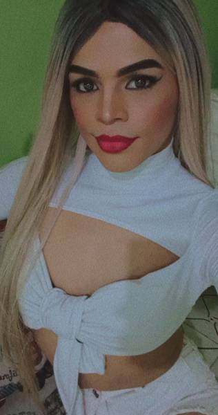 Live sex webcam photo for Ariadnaveryhotx #3223653