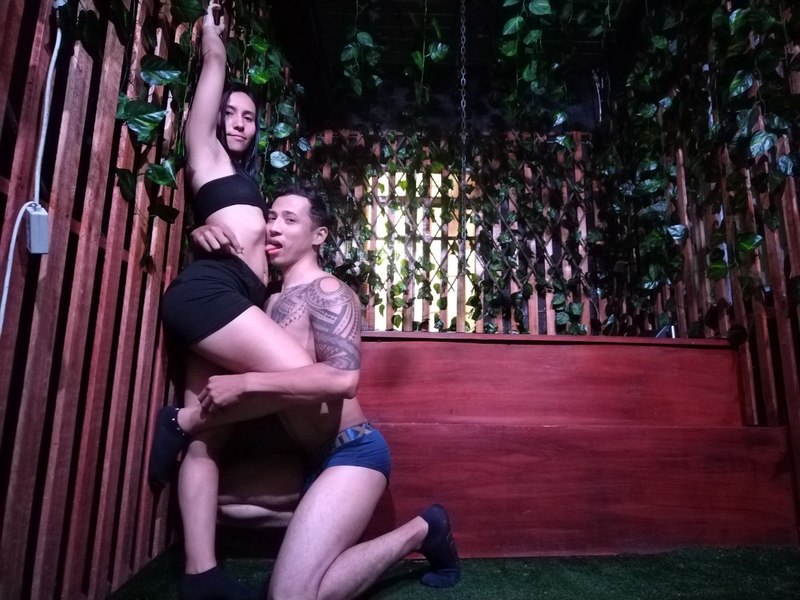 Live sex webcam photo for White2021 #3142437