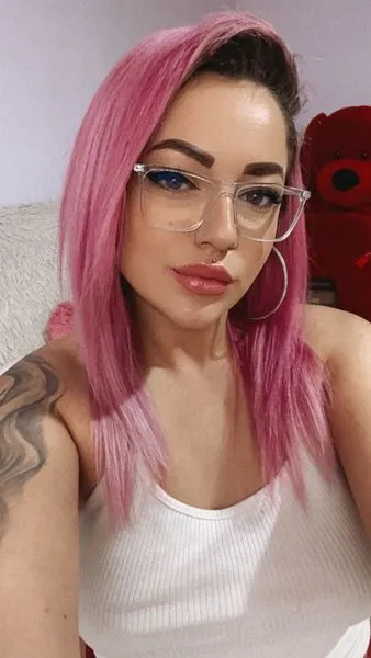 Live sex webcam photo for ClarisePearl #3181662