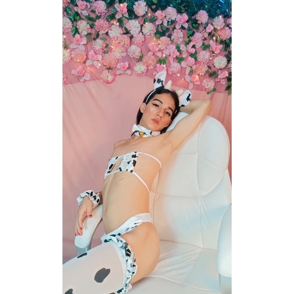 Live sex webcam photo for angeltsxx #3322332