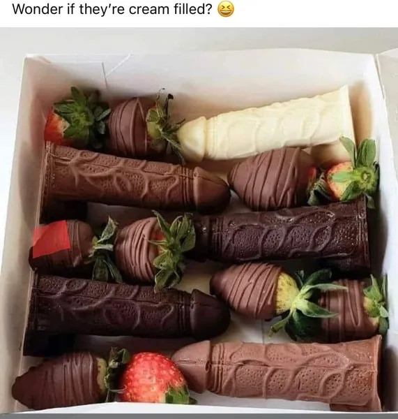 Live sex webcam photo for MonaTtWet #3179833