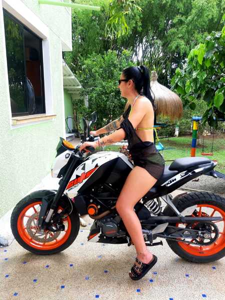 Live sex webcam photo for Aviijackson #3414416