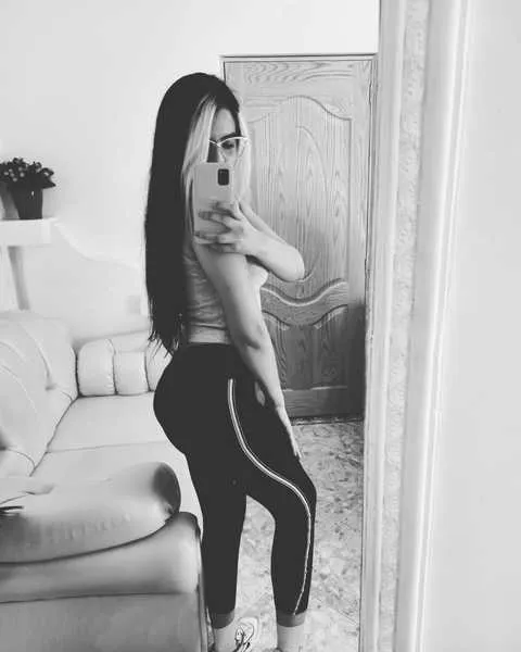 Live sex webcam photo for MarianaAdams #3510860