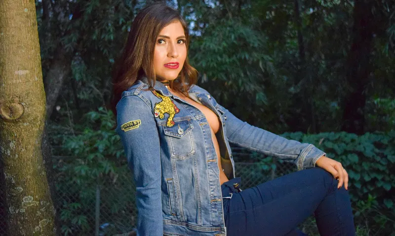 Live sex webcam photo for SophieCruisex #3131032