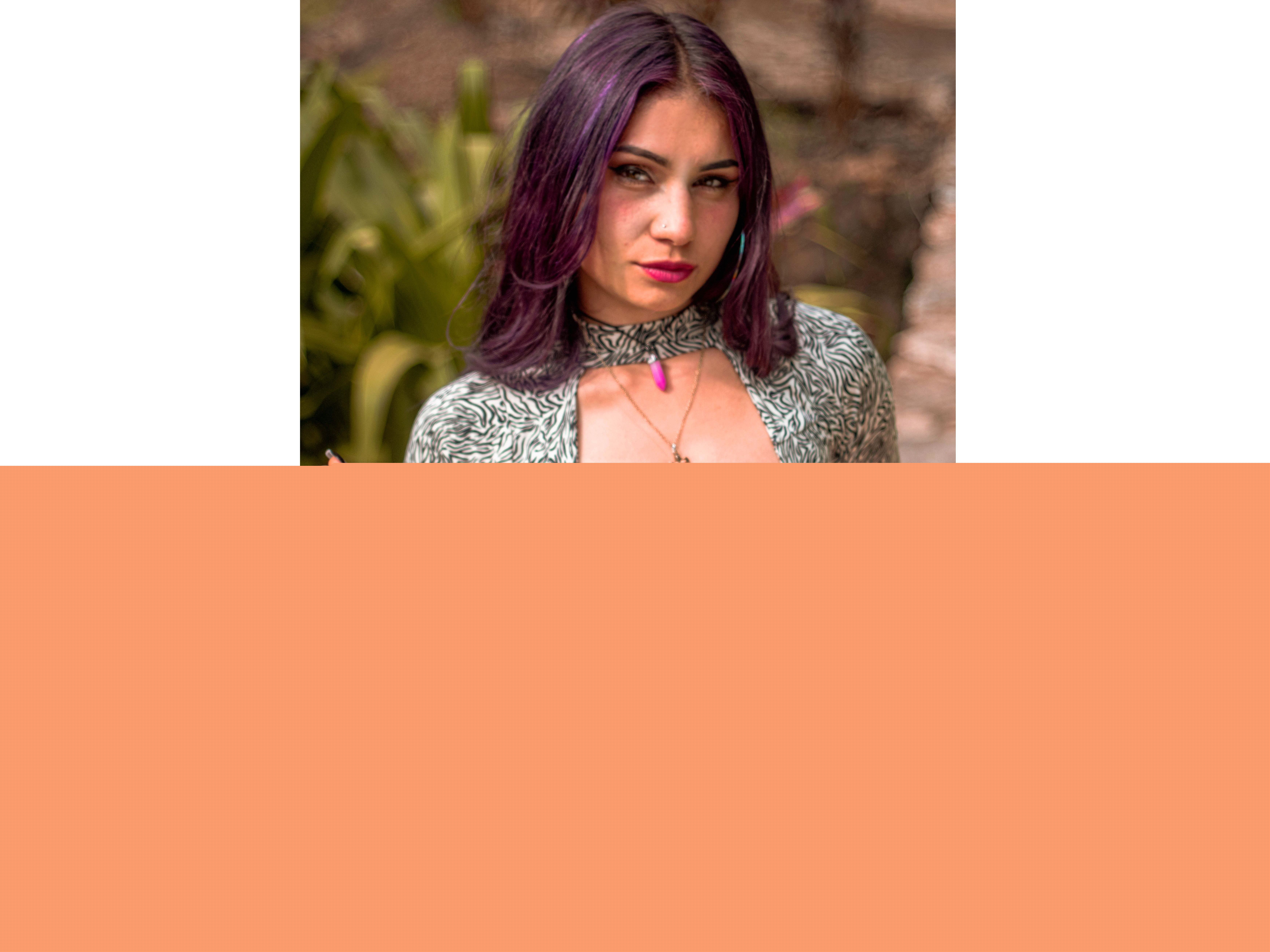 Live sex webcam photo for ZoeFoxxxSquirt #3358286