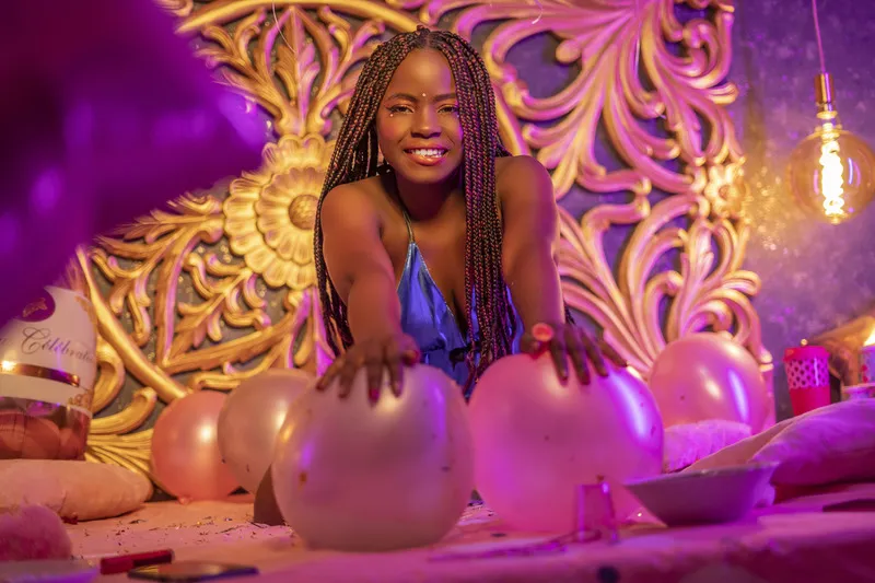 Live sex webcam photo for LindaaBreee #6153532