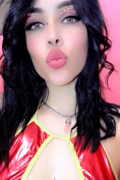 Live sex webcam photo for VioletNicolson #3295152
