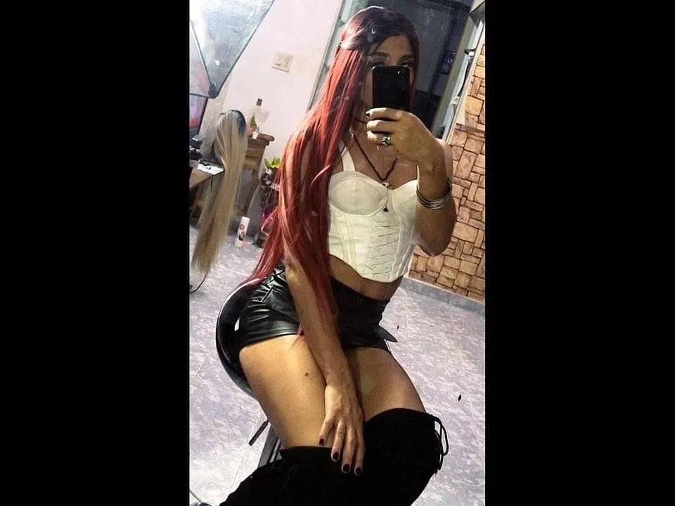 Live sex webcam photo for XxMaferBigDollsxX #3106522