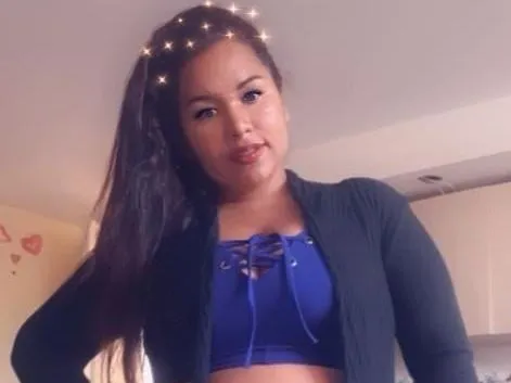 Live sex webcam photo for Laurelplayx #3105338