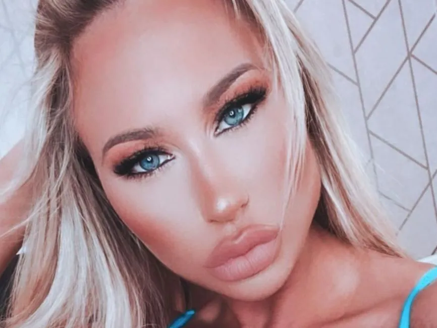 Live sex webcam photo for AnnieKayBabestation #3183051