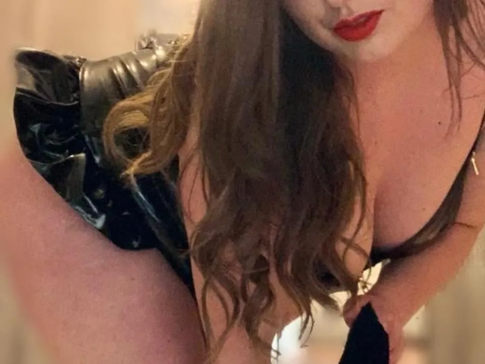 Live sex webcam photo for HornyYoungSara #3138091