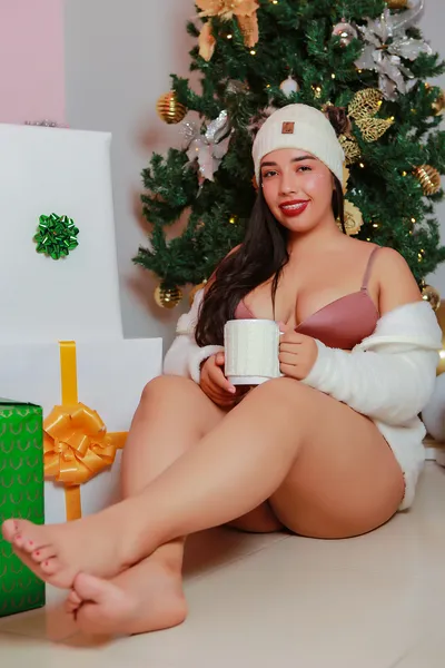 Live sex webcam photo for SaraWhitee #3758678