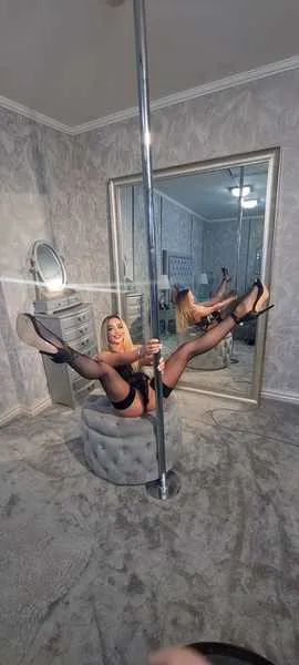 Live sex webcam photo for JuliaMilla #3253278